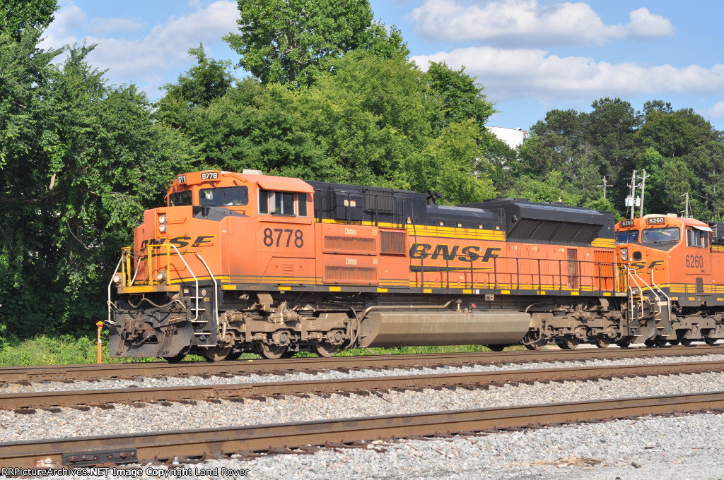 BNSF 8778 North